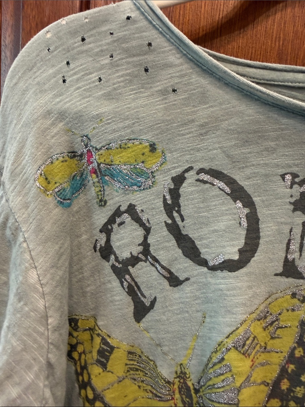 Magnolia Pearl Butterfly Ensemble Viggo Tee - Picture 3 of 12
